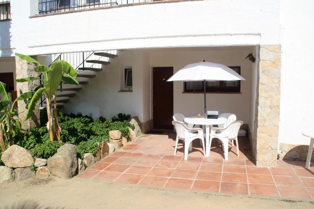 Apartaments Margarita Sabina Pinell Platja d'Aro  Exterior foto