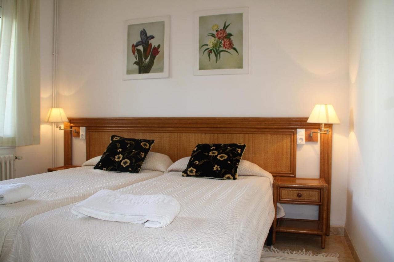 Apartaments Margarita Sabina Pinell Platja d'Aro  Exterior foto